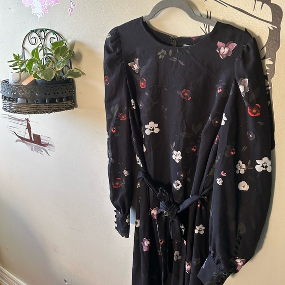 Black Floral H&M Dress - Picture 7 of 9